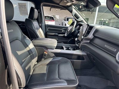 2023 RAM 1500 Laramie Crew Cab 4x4 5'7' Box