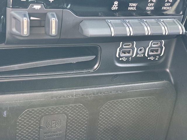 2023 RAM 1500 Laramie Crew Cab 4x4 5'7' Box