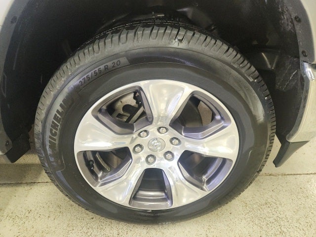 2021 RAM 1500 Laramie Crew Cab 4x4 5'7' Box