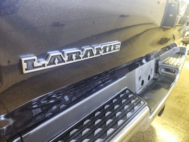 2021 RAM 1500 Laramie Crew Cab 4x4 5'7' Box