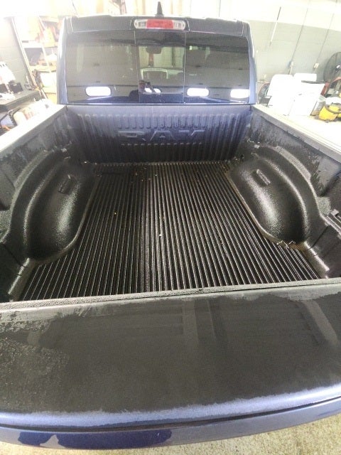 2021 RAM 1500 Laramie Crew Cab 4x4 5'7' Box