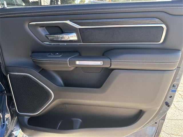 2023 RAM 1500 Laramie Crew Cab 4x4 5'7' Box