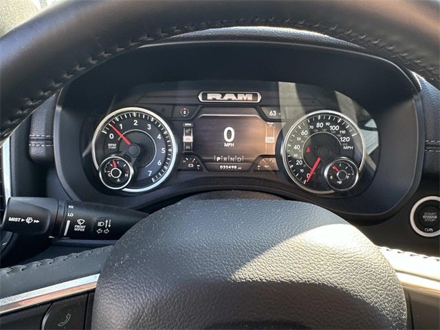 2023 RAM 1500 Laramie Crew Cab 4x4 5'7' Box