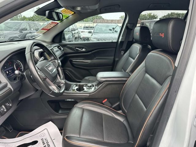 2021 GMC Acadia AWD AT4
