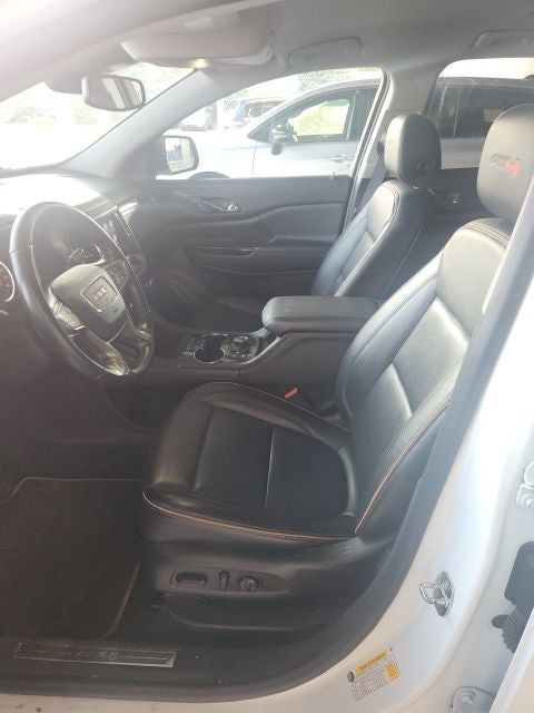 2021 GMC Acadia AT4