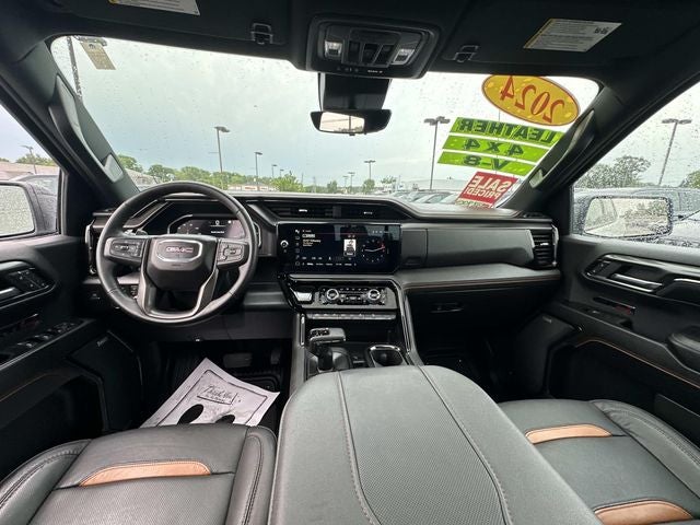 2024 GMC Sierra 1500 4WD Crew Cab Short Box AT4