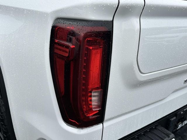 2024 GMC Sierra 1500 4WD Crew Cab Short Box AT4