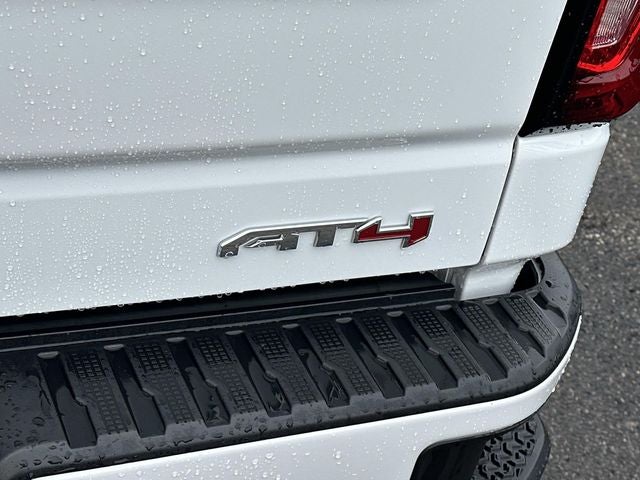 2024 GMC Sierra 1500 4WD Crew Cab Short Box AT4