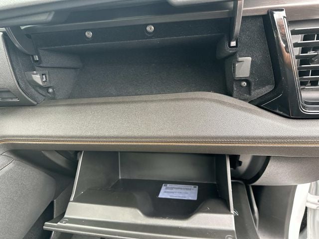 2024 GMC Sierra 1500 4WD Crew Cab Short Box AT4