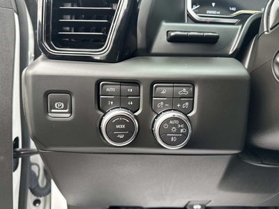 2024 GMC Sierra 1500 4WD Crew Cab Short Box AT4