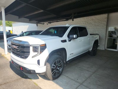 2024 GMC Sierra 1500 4WD Crew Cab Short Box AT4