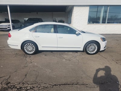 2016 Volkswagen Passat 1.8T SE