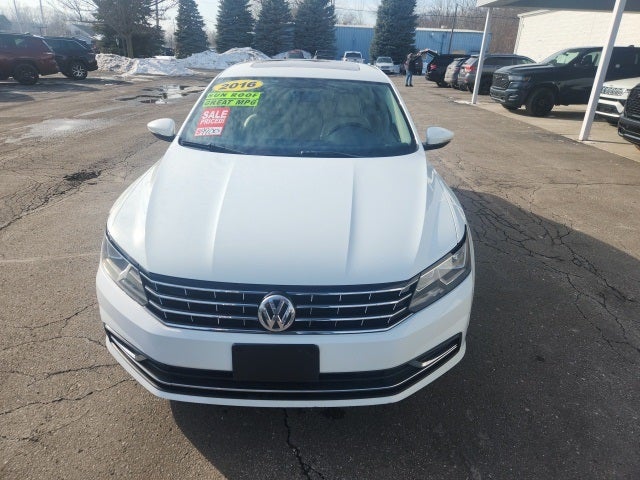 2016 Volkswagen Passat 1.8T SE