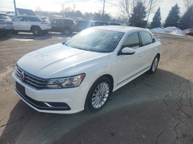 2016 Volkswagen Passat 1.8T SE