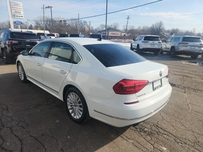 2016 Volkswagen Passat 1.8T SE