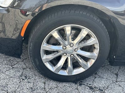 2017 Chrysler 300 Limited AWD