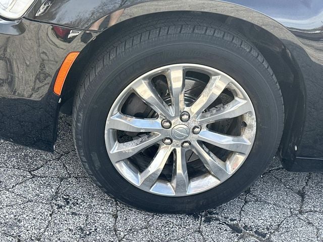 2017 Chrysler 300 Limited AWD