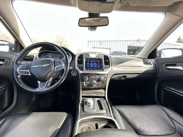 2017 Chrysler 300 Limited AWD