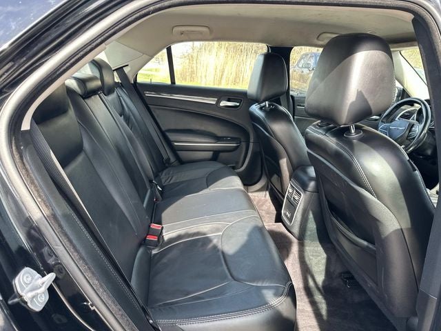 2017 Chrysler 300 Limited AWD