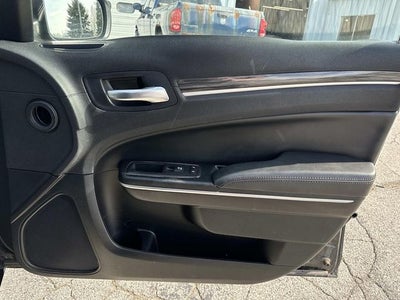 2017 Chrysler 300 Limited AWD