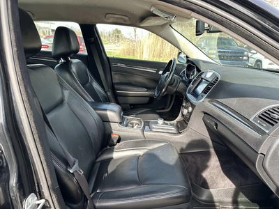 2017 Chrysler 300 Limited AWD