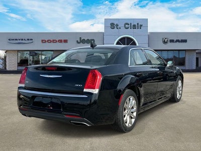2017 Chrysler 300 Limited AWD