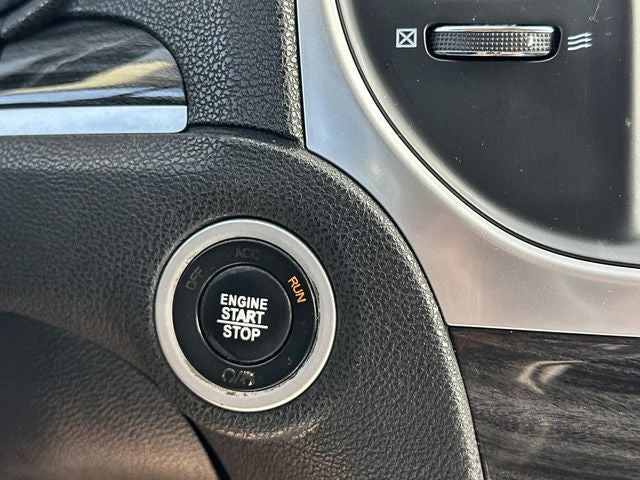 2017 Chrysler 300 Limited AWD