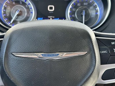 2017 Chrysler 300 Limited AWD