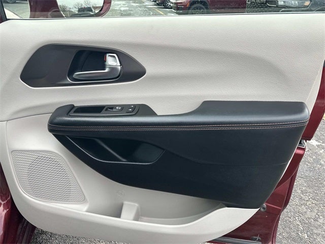 2020 Chrysler Pacifica Touring L Plus