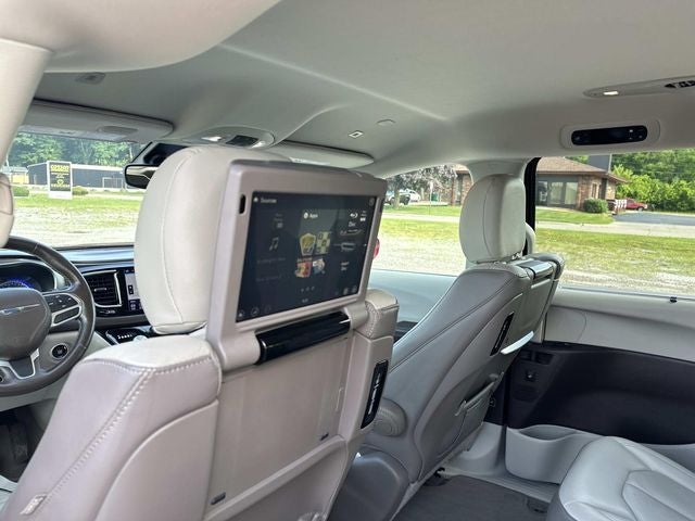 2019 Chrysler Pacifica Touring L Plus