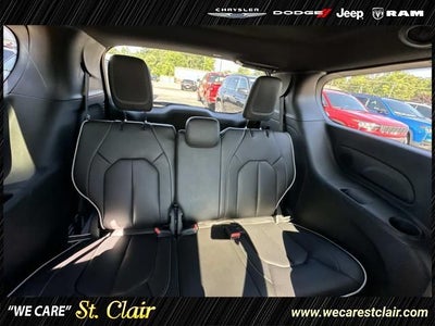 2027 Chrysler Pacifica PACIFICA LIMITED