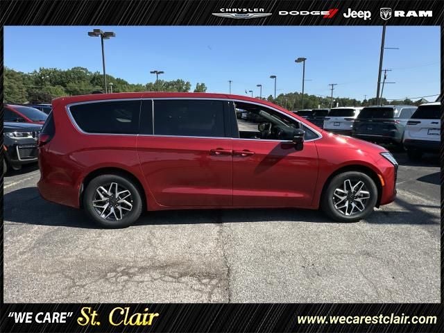 2027 Chrysler Pacifica PACIFICA LIMITED