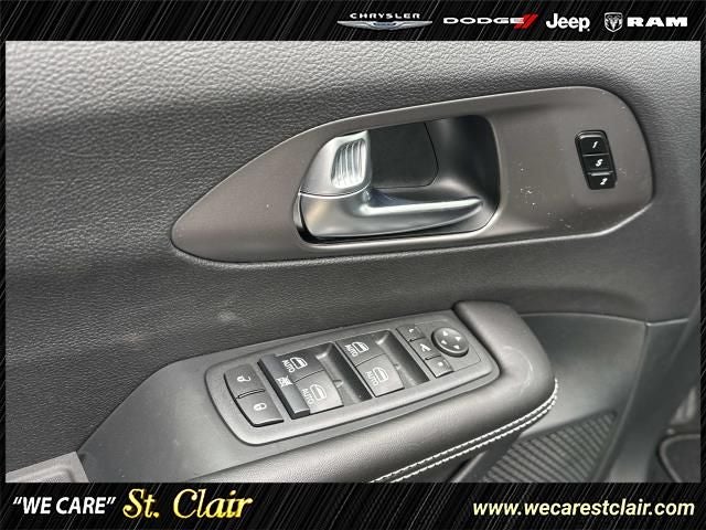 2027 Chrysler Pacifica PACIFICA LIMITED