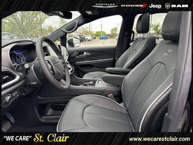 2027 Chrysler Pacifica PACIFICA LIMITED