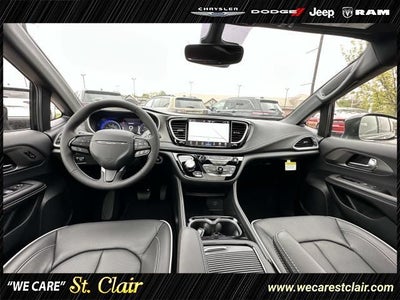 2027 Chrysler Pacifica PACIFICA LIMITED