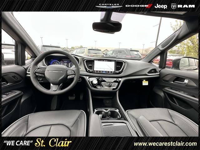 2027 Chrysler Pacifica PACIFICA LIMITED