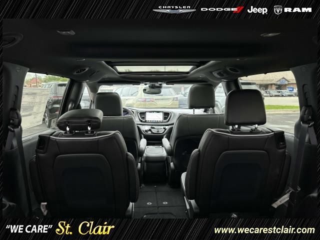 2027 Chrysler Pacifica PACIFICA LIMITED