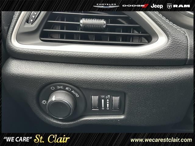 2027 Chrysler Pacifica PACIFICA LIMITED