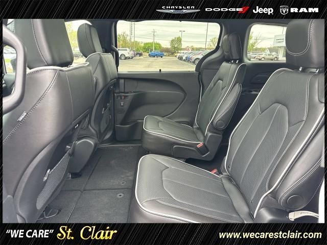 2027 Chrysler Pacifica PACIFICA LIMITED