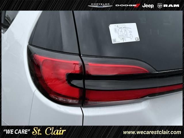 2027 Chrysler Pacifica PACIFICA LIMITED