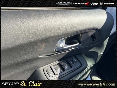 2027 Chrysler Pacifica PACIFICA LIMITED