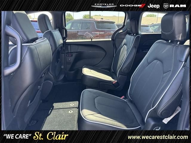 2027 Chrysler Pacifica PACIFICA LIMITED