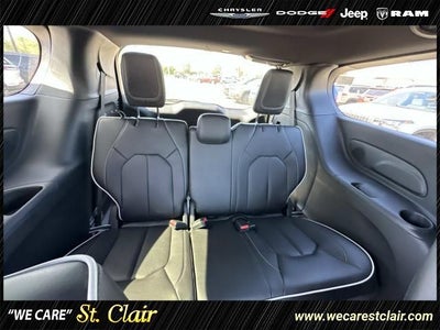 2027 Chrysler Pacifica PACIFICA LIMITED