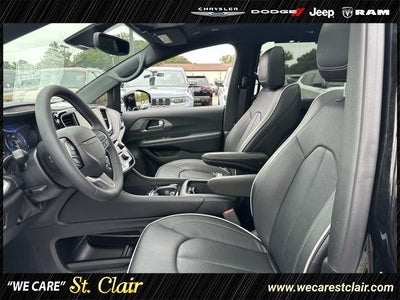 2027 Chrysler Pacifica PACIFICA LIMITED