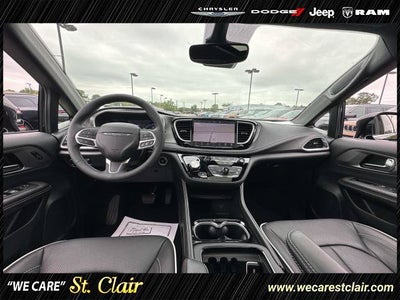 2027 Chrysler Pacifica PACIFICA LIMITED