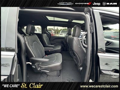2027 Chrysler Pacifica PACIFICA LIMITED