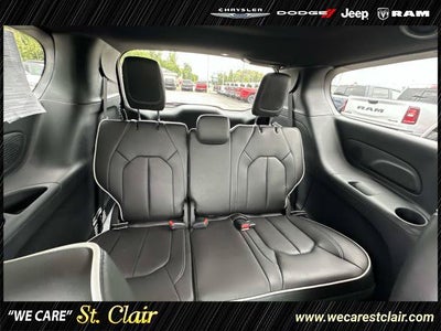 2027 Chrysler Pacifica PACIFICA LIMITED