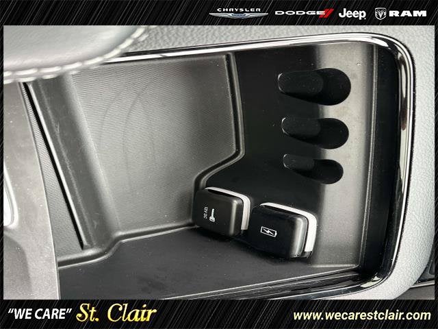 2027 Chrysler Pacifica PACIFICA LIMITED