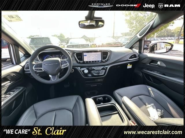 2027 Chrysler Pacifica PACIFICA SELECT AWD