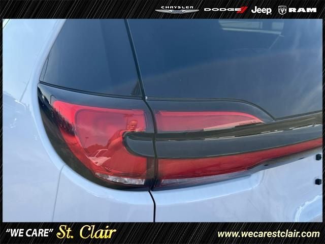 2027 Chrysler Pacifica PACIFICA SELECT AWD